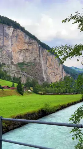 📍 Lauterbrunnen, Switzerland 🇨🇭 Follow for daily Swiss Content 🇨🇭 📌 Save this for your (next) trip to Switzerland 🇨🇭  🎥 by: @swisswoow  #berneroberland #switzerland #mountains #schweiz #swissalps #myswitzerland #nature #inlovewithswitzerland #Hiking #swiss #alps #wanderlust #visitswitzerland #travel #jungfrauregion #suisse #landscape #bern #thunersee #naturephotography #blickheimat #grindelwald #lauterbrunnen #interlaken #lake #switzerlandpictures #swissmountains #switzerlandwonderland #switzerland_vacations #photography