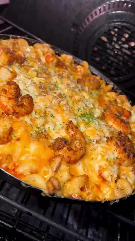 Cajun 4 Cheese Seafood Mac 🍤🧀👨🏽‍🍳👩🏽‍🍳  🎥 messyeatsblog #Foodie  #Foodrecipes #mealideas #quickrecipe #pastalover #viralrecipe #tiktokrecipe  #shrimppasta #easymeal #quickmeal