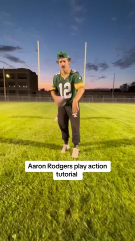 Little buddy was jumpy at running back…  #aaronrodgers #foamer #qb #tutorial #playaction @Realms_cameraman @Realms_associate @Associate Here 