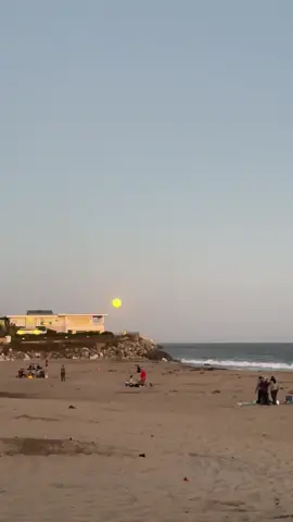 full moon is soooo pretty 