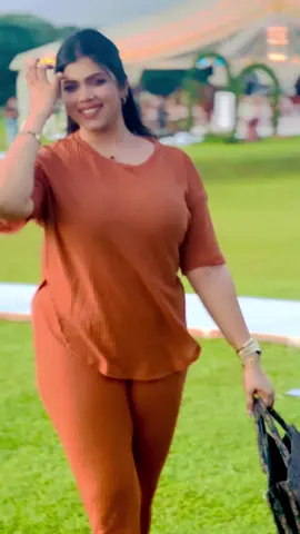 මං ආදරෙයි 🧡