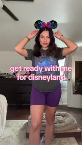 get ready with me for disneyland!!!  #grwm #disneyland #grwmaesthetic #disneytiktok 