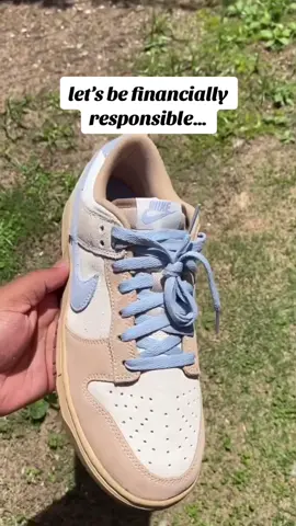 #shoes #dunks #sneakers #sneaker #sneakerhead #shoegame #tiktokshop #foryou #FindItAtWatsons #sanddriftdunklow 