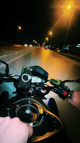 #tunisia🇹🇳 #تونس🇹🇳 #for #fypシ #fypシ゚viral #الشعب_الصيني_ماله_حل😂😂 #foryoupage #foryou #tiktok #trending #viral_video #capcut #viraltiktok #moto #motorcycle 