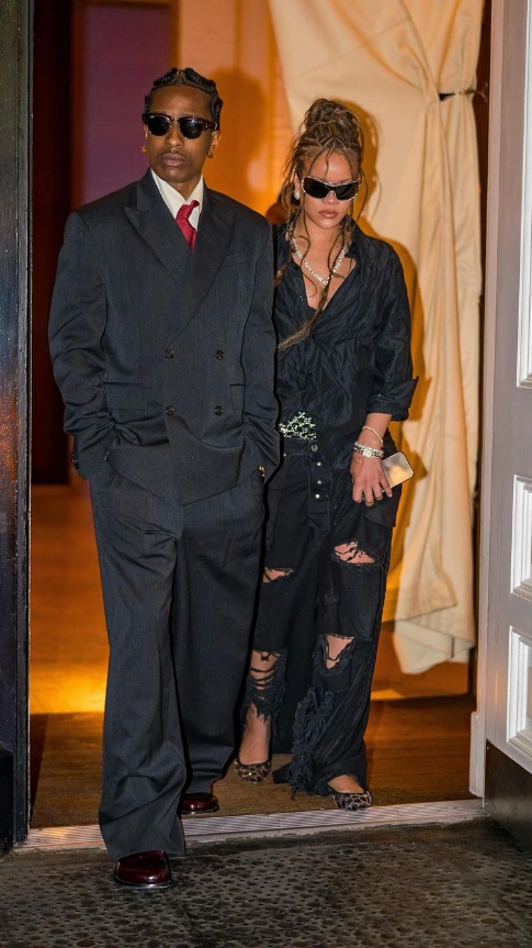 Rihanna and Asap Rocky out in New-York lastnight (July 20,2024)#rihanna #asaprocky #celebrity #twintwin17 