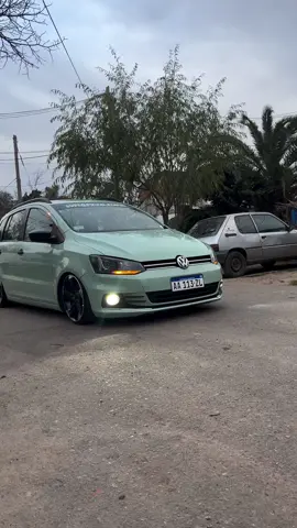 Suran🇦🇷 •  #pegandocarter #argentina🇦🇷 #autosalpiso #raspando #vw #parati #fyp #viral #brasil🇧🇷 