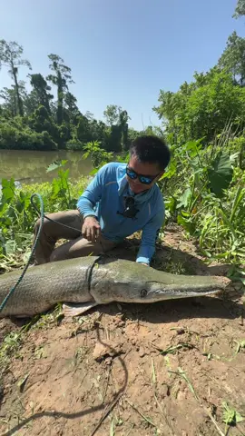 Who Can CATCH The BIGGEST RIVER MONSTER❓#fish #rivermonster #texas #baitfishing #bigbait #monster #bigfish 