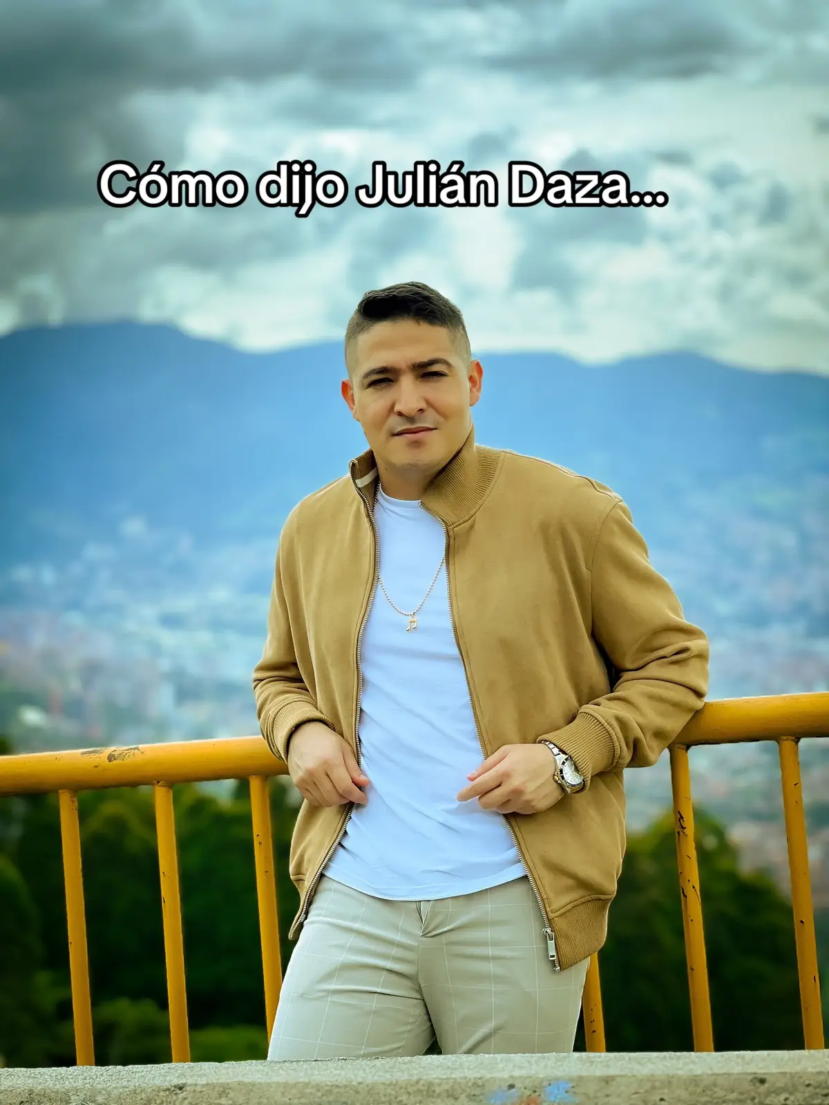 Feliz domingo para todos, les cuento que estamos preparando algo bien especial para todos ustedes, PENDIENTES!!! #fyp #foryou #musica #parati #popular #juliandaza #quetal #diosmedijo 