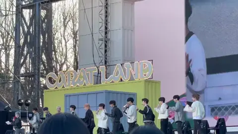 I'm so excited for Caratland Tomorrow 🩵🩷 #SEVENTEEN #CARATLAND #caratland2024 #caratlandseventeen #svt #seventeen17_official @SEVENTEEN 