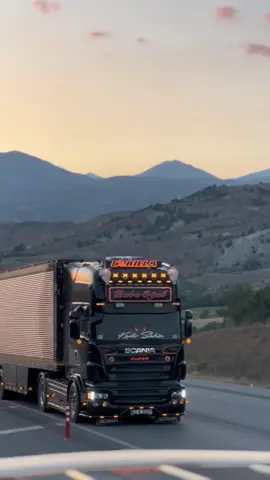 #babaoğul #scania #siyahscania #scaniatruck #kadirşahin #tuning #modifiye #topline #truck @baba&oğul✔ 