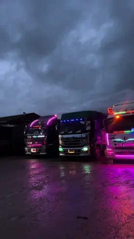 မြောက်ပိုင်းသားတောင်ပိုင်းသားများ😂#nissan #fypシ #tiktok #အရှေ့ပိုင်းလမ်း @Zayar Min @🎺Ŵǐñ Ťħëîñ🎺  @purnfha @＞🧸Aung Thu Moe 🇯🇵✓ @🇱🇹🚛Sai⚡Kwam⚡Hlaing⚡🚛🇱🇹 