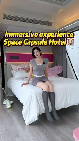 Immersive experience space capsule hotel #etonghouse#tinyhome #resorts #capsule #airbnb #tinyhouse #mobilehouse #prefabhouse #spacecapsule if you want more information and catalog, Contact me via my home page information. I will send you the information.