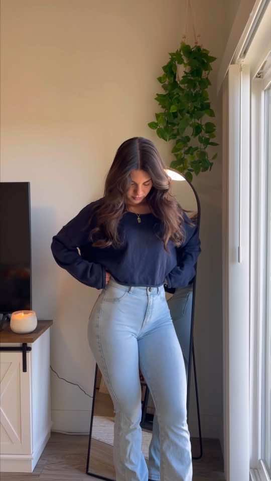 Did you see that we restocked our Flared jeans in Vintage Blue yesterday? 🩵 We have received tons of dms from you guys asking for them and here they are!! 👀 Be sure to grab yourself a pair before they sell out again. @Marley Naylor in her Flared - Vintage Blue. And we have to say - this color is just so beautiful for both summer and winter 🥹 #FITJEANS #fitjeans #restock #vintageblue #flaredjeans #flares #trending #trendingproduct #fyp #foryoupage #foryou #gymgirltiktok #girltok #glutegains #friendly 