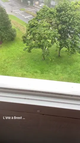 C’est dur 😞 #brest #été #pluie #xyzbca #percer #tiktok #viral #drole 
