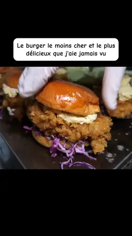 Le burger le moins cher et le plus délicieux #manger #cuisine #delicious #pourtoi 
