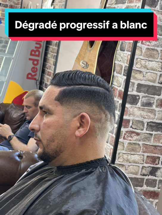 Dégradé a blanc progressif 3D #progressive #degrader #barbershop #barber #fyp #fpyシ #maes #algeria #france🇫🇷paris #france 