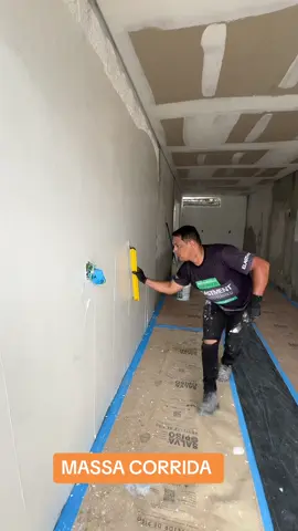 MASSA CORRIDA APLICAÇÃO 🤌🏽 #massa #massacorrida #pintura #pintar #parede #obra #construction #construção #stuccoveneziano #asmrsounds #asmrsatisfyingsounds #asmr #pinterest 