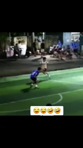 Bro scored with the invisible part of his body 👁️#ronaldogoat🥏 #viral #Football #funnyfootball🥏 