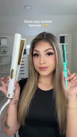 We got your back with a cute summer hairstyle 🤍 Would you wear this? #foxybae #hairstyles #summerhair #cutehairstyles #flatiron @GabbysClann  