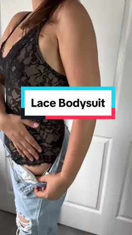 Ok but my waist had never looked this small! Love it! 😍 #lacebodysuit #shapewear #snatched #snatchedwaist #smallwaist #bodysuit @Popilush LLC 