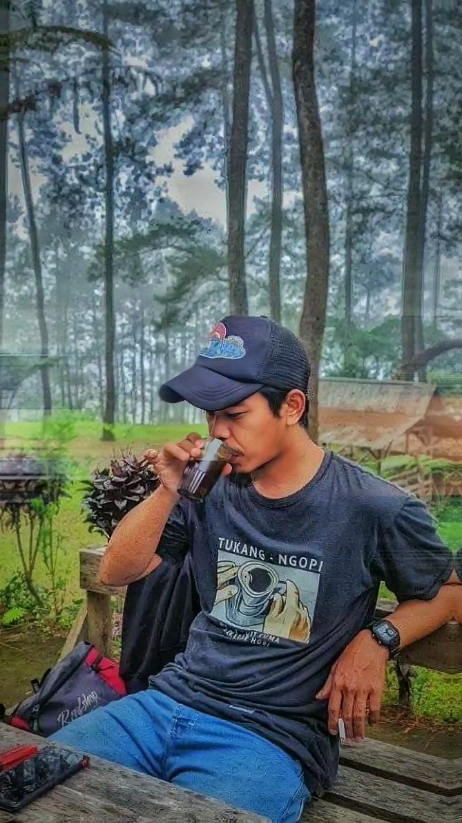 kaos tukang ngopi cari duit hanya hobi #kaosmurah #kaosviral #tukangngopi 