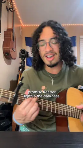 I believe in a God of miracles 🙏 #fyp #foryou #singing #God #miracles #worker #promise #keeper #Jesus #Christ #foryoupage #singer #sing #guitar #worship #praise #amen 