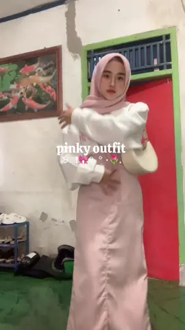 kalo gda keranjang kuning pencet ini ➡️  @ur fav #pinkiepie #rokspan #sweatermurah #fypシ 