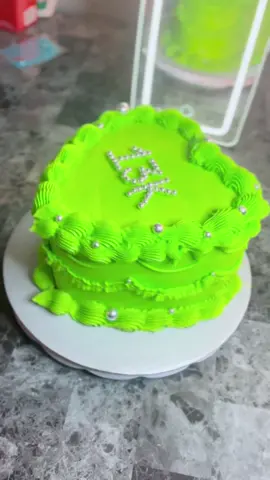 Celebrating 13k followers on facebook with a neon green heart cake 🥰 💚 #cakes #baker 