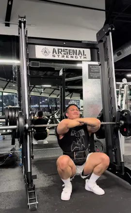 Smith Machine front squats are an absolute MUST on leg day. #GymTok 