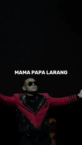 punya kenangan apa kalian dengan lagu ini? #TiktokTaiment #MusikDiTiktok #mamapapalarang #judika #lagubaper #Fyp 