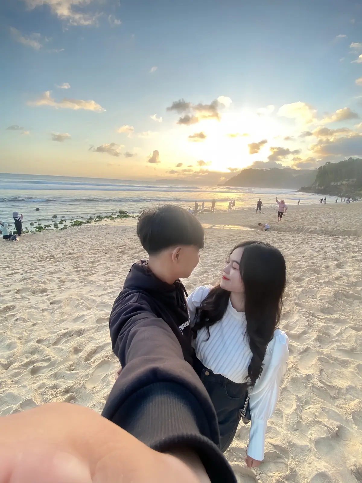 Kepantai pacar sama pacar ya wkwk#masukberandafypシ #fyp24jam🔥 #fypシ゚viral #pantaitulungagung #pantaipacartulungagung #tulungagung24jam #explore #fypシ゚ #bcaxyz #fypシ゚viral #pantaiselatan 