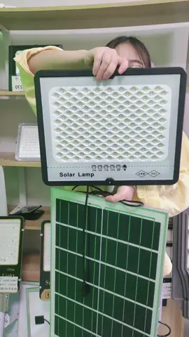 【Mua 1 tặng 1】Đèn năng lượng mặt trời 1000W Chip LED siêu sáng Ánh sáng cảm biến sáng tự động năng lượng mặt trời Ánh sáng sân vườn