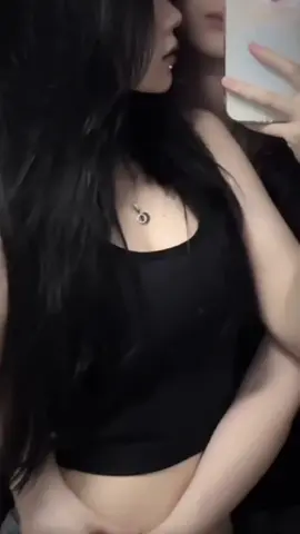 Umm #girllove #wlw #báchhợp #bachhop #레즈 #girllovegirl🏳️‍🌈 #wlwcouple #lesbian #lesbiansoftiktok #fyp #fy #女同事 #拉拉 #douyin #2girls 