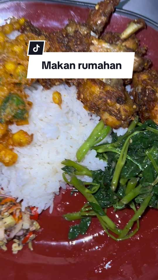 Masakan ibu gak pernah mengecewakan🙏🏼🙏🏼 #masak #masakansimple ##masakanrumah #masakmasak #masak #wrbucik #masakansederhana #makananviral #fyp #MakanLokal #makanan #makananpedas #makansiang #makanmalam #menuviral #menusimple #menumakansiang #menubukapuasa #menumakanmalam #makanmalam #food #spicyfood #spicy #FoodLover #sambel #sambal #sambelterasi #sambelviral #sambalterasi #sambalpenyet #lalapan #mieayam #mieayamviral #mieayamenak #mieayampedas #kulinertiktok #makanantiktok #makantiktok #bakso #baksoviral #baksoenak #baksosolo