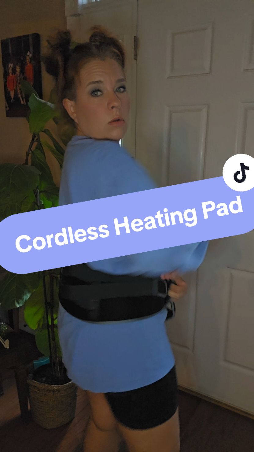 No more being stuck in one place when my back hurts!! @Comfytemp  #cordlessheatingpad #heatingpad #backpain #backpainrelief #review #tiktokmademebuyit 