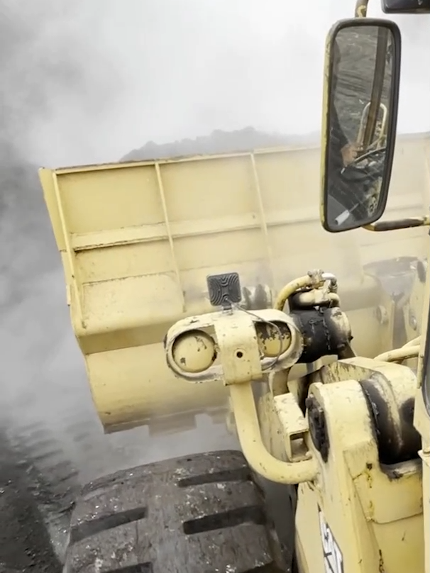 Bulldozer Operator POV #megamachineschannel #megamachines #catbulldozer #caterpillarbulldozer #dozers #earth #soil #mining #miningequipment #rippingground #ripping #catequipment #machines #caterpillar #cat #caterpillar #bulldozer #construction #heavyequipment