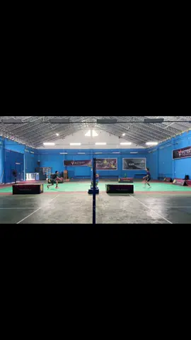 #jumpsmash #fyp #badminton #backhandsmash #viral #protechindonesia #lucanshuttlecock 