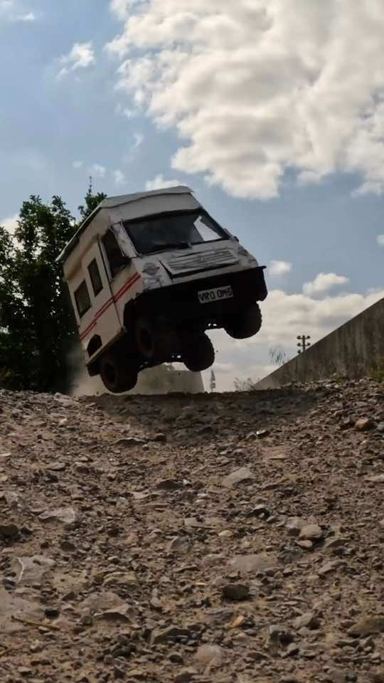 New video coming hopefully this week! Here’s an old dusty road in the meantime! #rccar #rccars #vanlife #gopro #wheelieyellow 