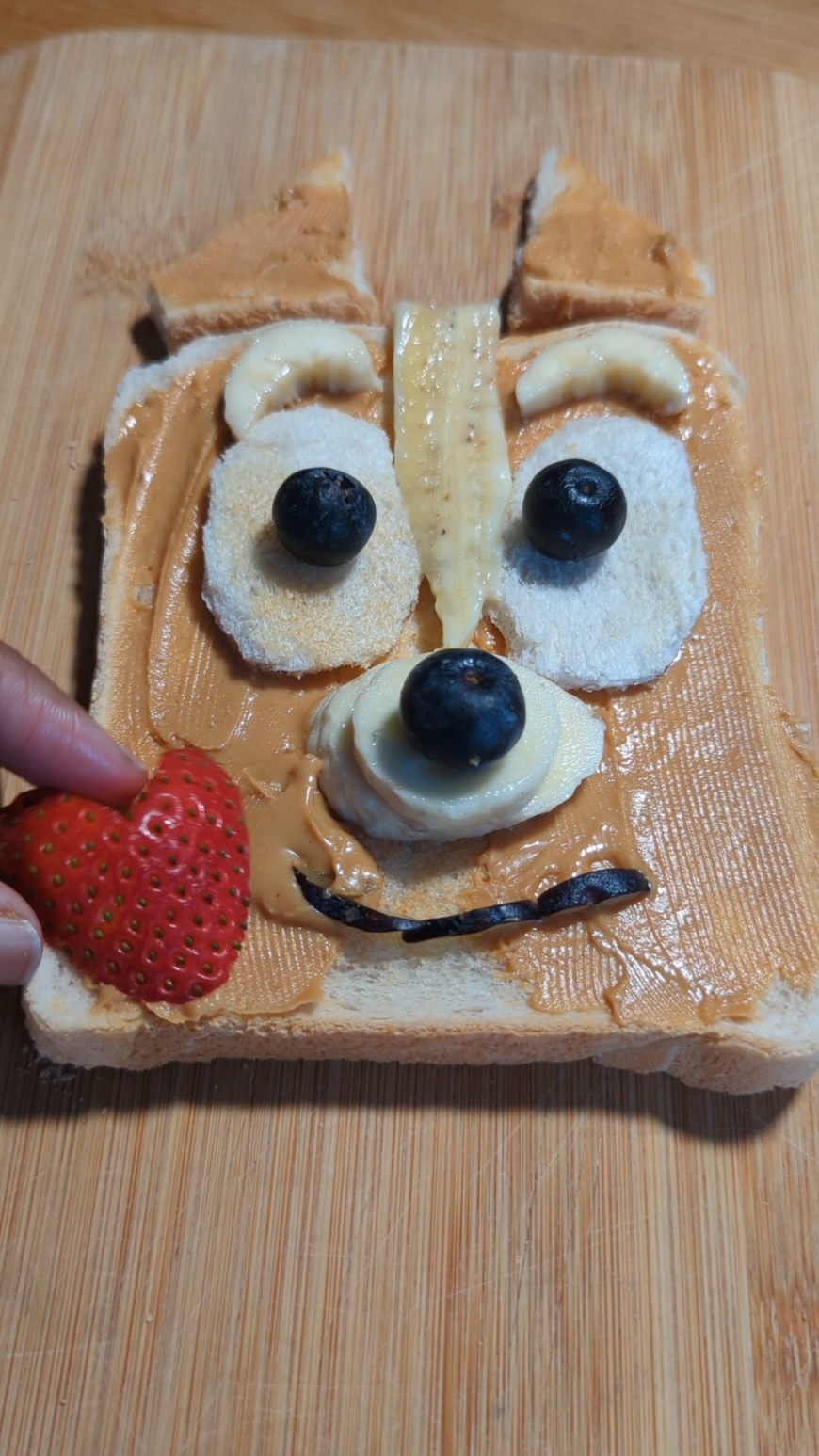 TOAST INSPO!  The summer holidays are here and I wanted to share my toast characters I have created so far this year. Comment below who you would like to see next! 1. Bingo  2. Bluey  3. Chase - Paw patrol 4. SpongeBob Square Pants 5. Gruffalo 6. Duggee 7. Minions  💛 #fyp #foryou #toast #funfoods #breakfastideas #mumlife #foodcrafts #foodtiktok 