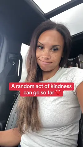 So thankful for this woman today! #randomactsofkindness #sahmlifebelike #momoftoddlers #momof3 #targetrun 