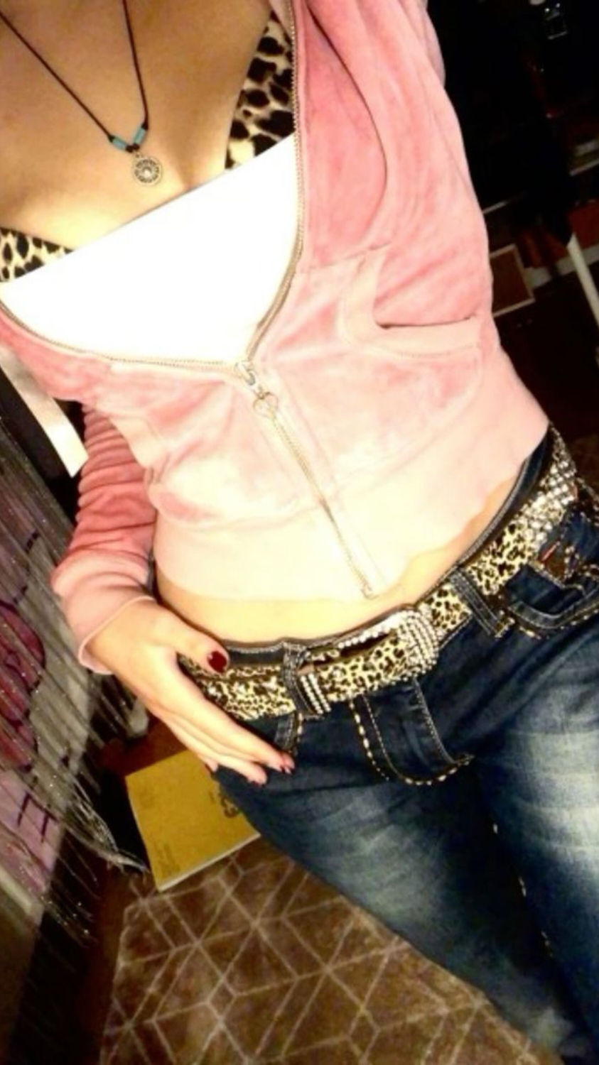 none of that acubi style in my wardrobe plz!! 💋 these are pinterest fits based on the mcbling/trashy/gyaru/bimbo/2000s style in the 2000s hence the name y2k!!  #viralvideo #fyp #wondaaa #mcbling #viral #fypシ #fypppppppppppppppppppp #fyppppppppppppppppppppppp #mcblingfashion #mcblingfits #y2kfashion #y2kfits #y2koutfits #y2k #gyaruoutfits #gyarufits #gyarufashion #gyaru #wonda #wondaaa #2000s #2000sfashion #2000sthrowbacks #victoriabeckham #y2kvibes #2000saesthetic #trashy #trashyy2k #trashymcbling #trashyfashion #bimbo #bimbodoll #bimbocore #bimbofashion 