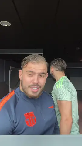 @Dele3 🍉 