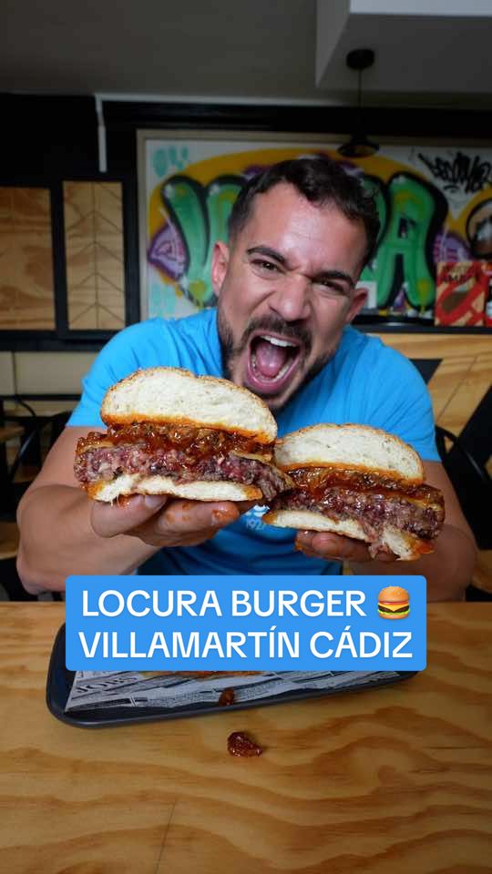 Hamburguesería Locura en Villamartin (Cádiz) - el nombre les viene al pelo ya que la Carne de Chuletón que pican en el local para las Burgers es una LOCURA… #villamartin #villamartincadiz #restaurantescadiz 