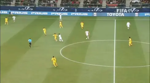 Neymar's goal against Kashiwa Reysol in 2011 was a stunner #Neymar #ClubWorldCup #Fifa 