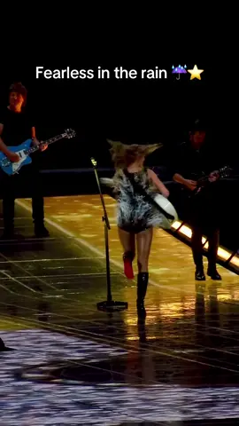 Meet me in the pouring rain ☔️ @Taylor Swift #taylorswift #theerastour #swifttok 
