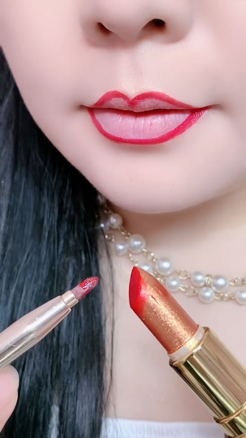 Lipstick Tutorial, Beauty Tips #viralvideos #shorts #lipsticklover #lipstick #usa_tiktok #foryoupageofficial #lipsticktutorial #unfrezzmyaccount #lipshacks #trending 