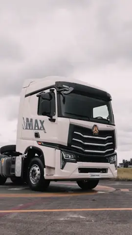 Ultimate All-Rounder: Showcasing the Powerhouse Heavy Truck,HOWO-MAX. #truck #sinotruk #HOWO 