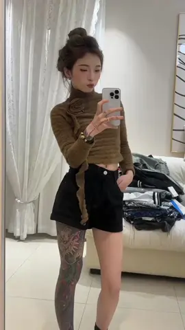 #fyp #fypシ゚viral #fypシ #fypage #tattoogirl #tattoo #kece #outfit #outfitinspo #sukaoutfit #asiangirl #douyin_china #douyin_china #tottoogirl #tattoogirls #douyin抖音 
