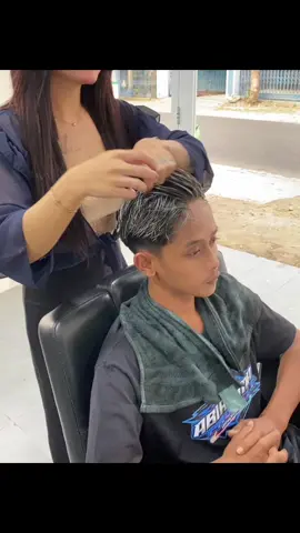 #highlights #salonmajalengka #berbershop💈❤️💈🔥🇩🇿 #barbermajalengka #twinbeesalon #temanthecut 