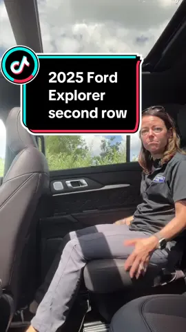 Second row seat of the 2025 @Ford Motor Company Explorer. #cardujour #wwcoty #nactoy #cartok #fyp #ford #fordexplorer 